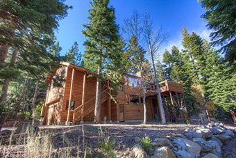grouse house 3 bedroom pet friendly cabin south lake tahoe by Lake Tahoe Accommodations