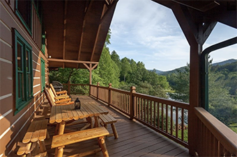 waters edge 5 bedroom pet friendly cabin north georgia mountains by Blue Sky Cabin Rentals